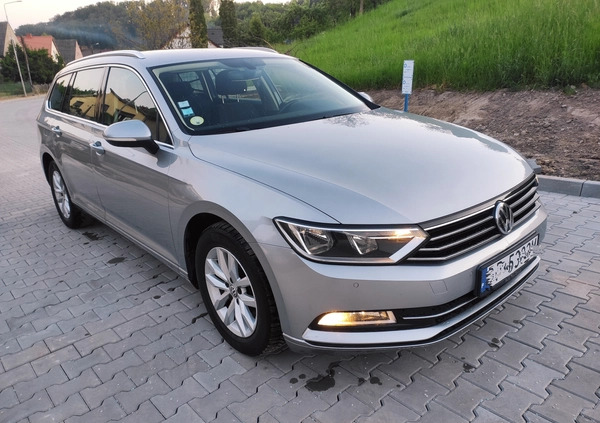 Volkswagen Passat cena 47400 przebieg: 219035, rok produkcji 2017 z Ropczyce małe 742